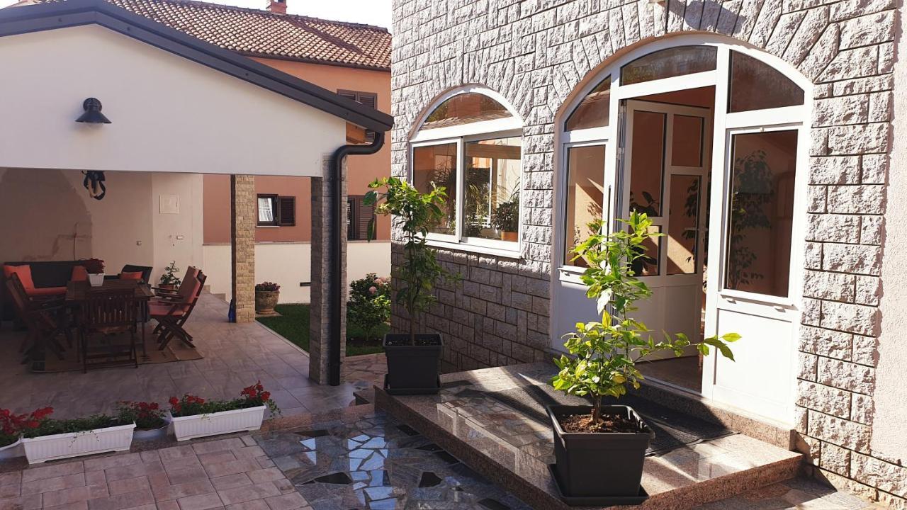 House Maric Apartamento Poreč Exterior foto